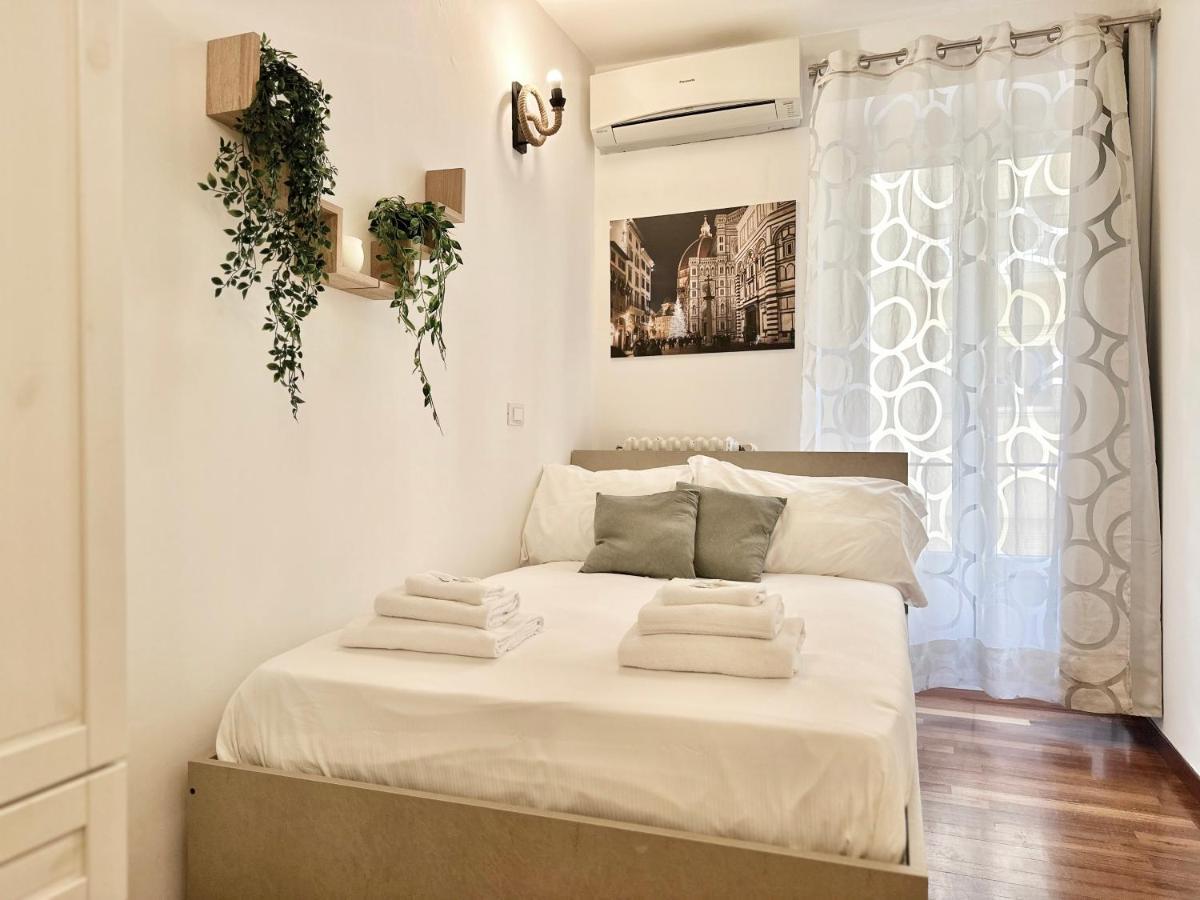 A 2 Passi Dal Duomo Con Parcheggio E 3 Camere 피렌체 외부 사진
