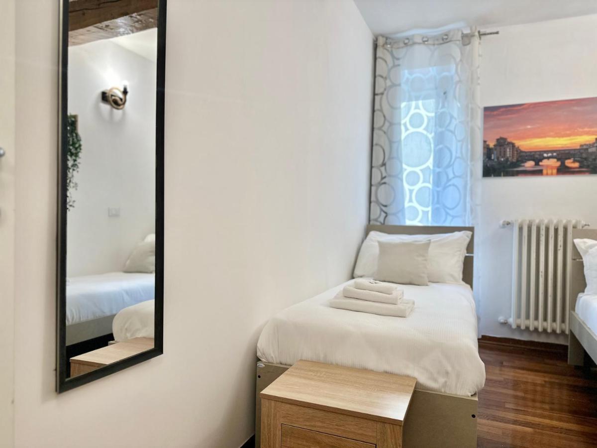 A 2 Passi Dal Duomo Con Parcheggio E 3 Camere 피렌체 외부 사진