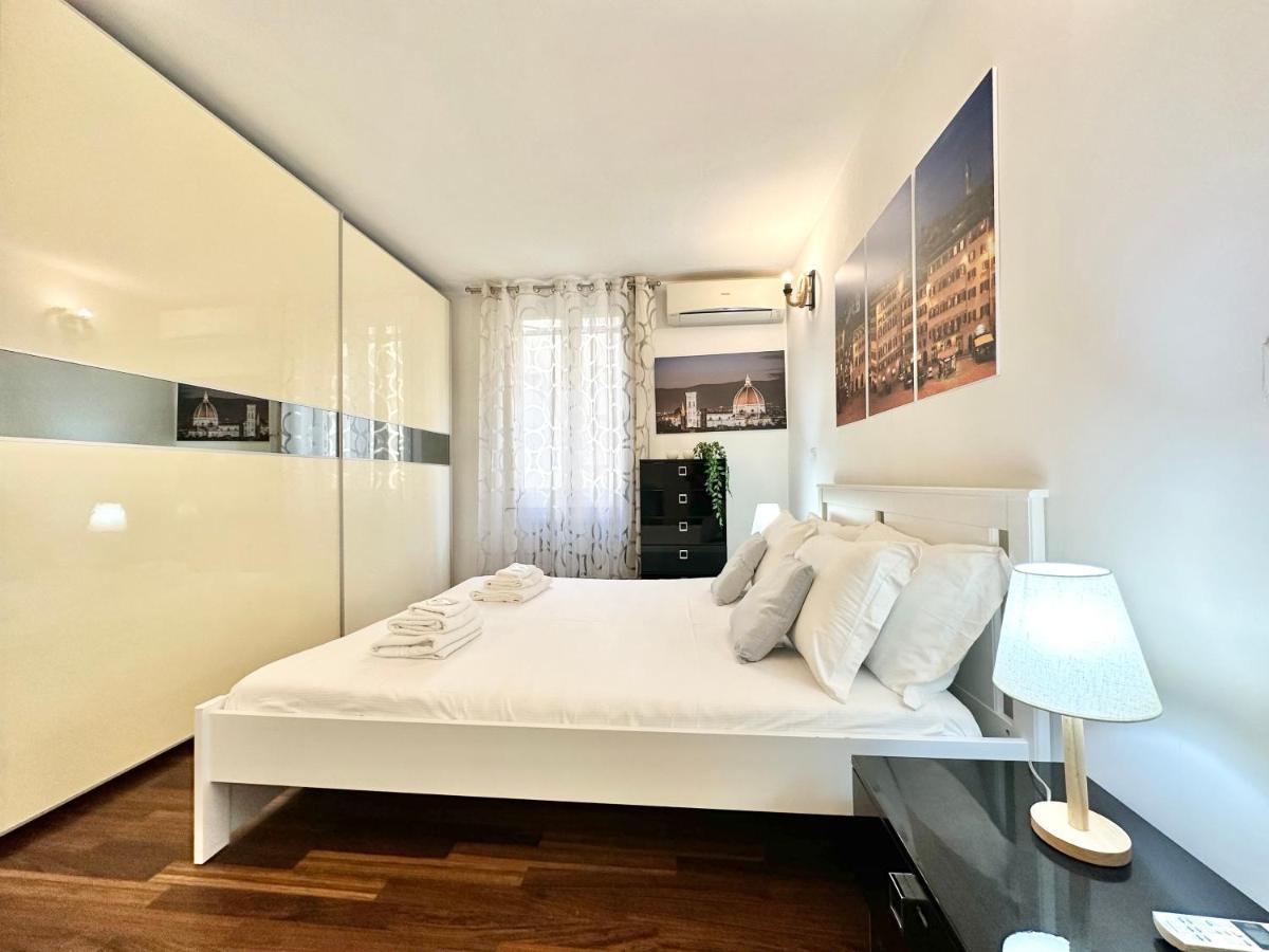A 2 Passi Dal Duomo Con Parcheggio E 3 Camere 피렌체 외부 사진