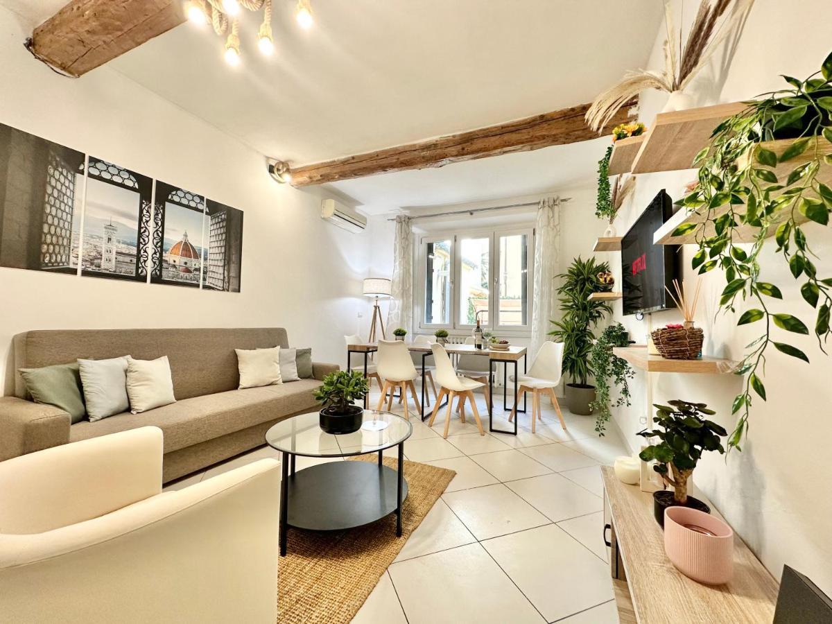 A 2 Passi Dal Duomo Con Parcheggio E 3 Camere 피렌체 외부 사진